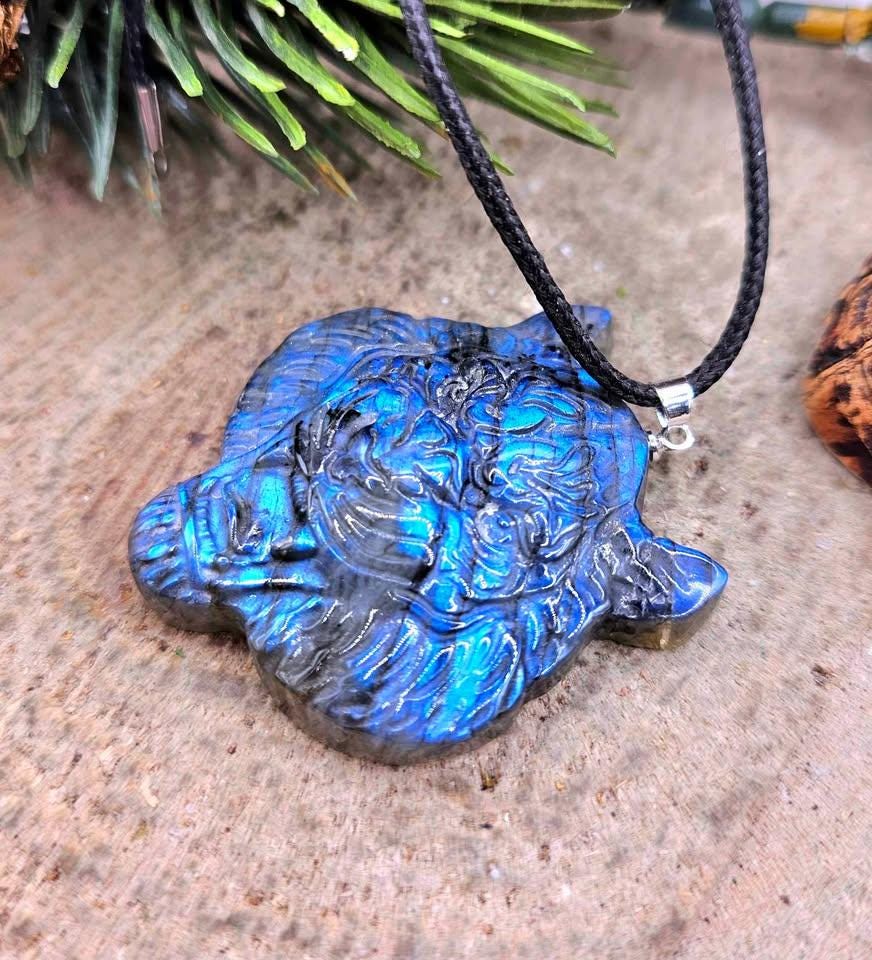 Nature Labradorite Flashy Powerful Tiger Pendant Necklace
