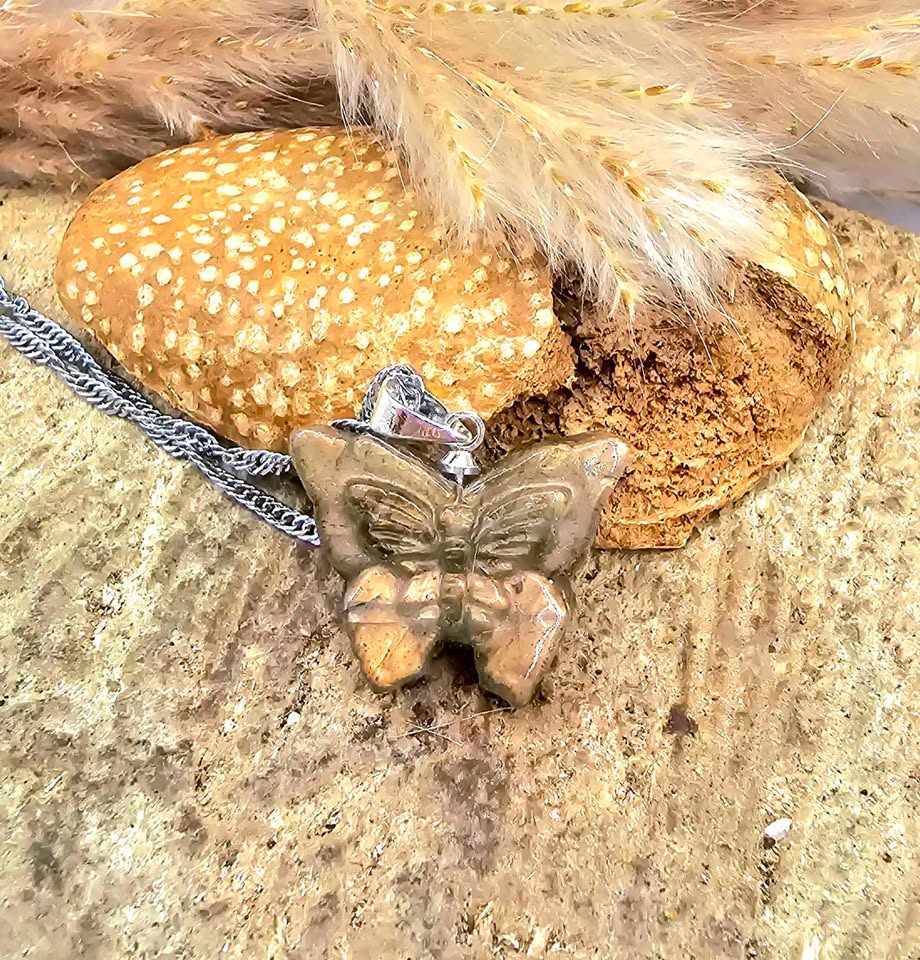 Nature Labradorite Flashy Butterfly Pendant Necklace