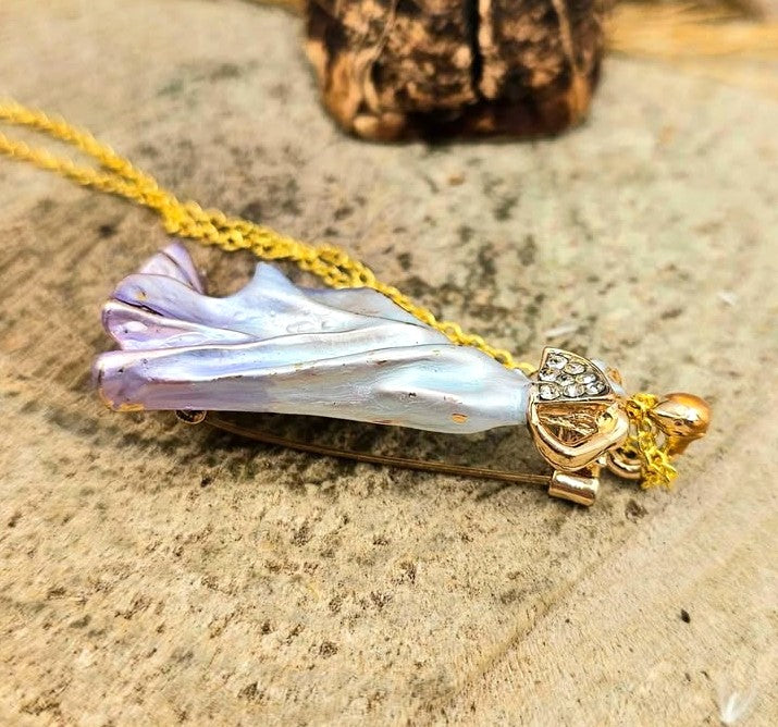 Elegant Lady Brooch Pendant Necklace