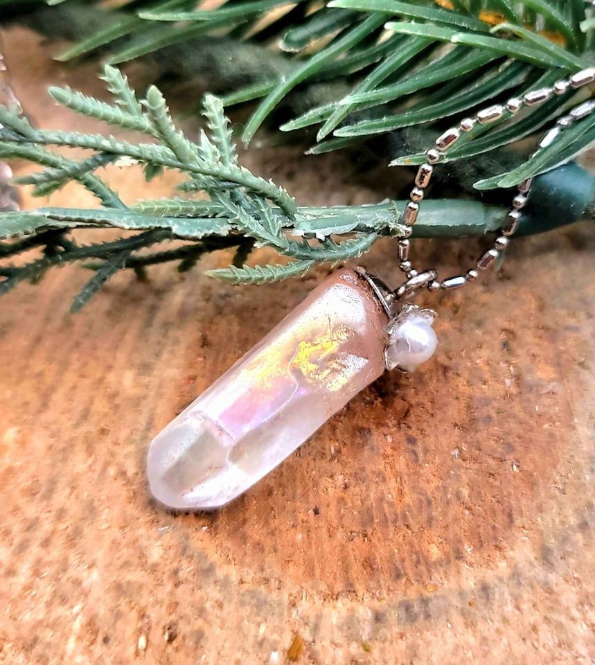 Beautiful Rainbow Aura Nature Crystal Point With Flower Pendant Necklace