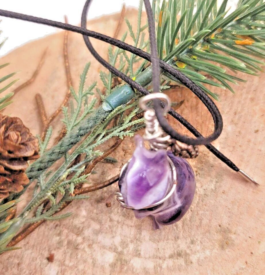 Adorable Nature Dream Amethyst Hand Carved Rabbit With Acorn Pendant Necklace
