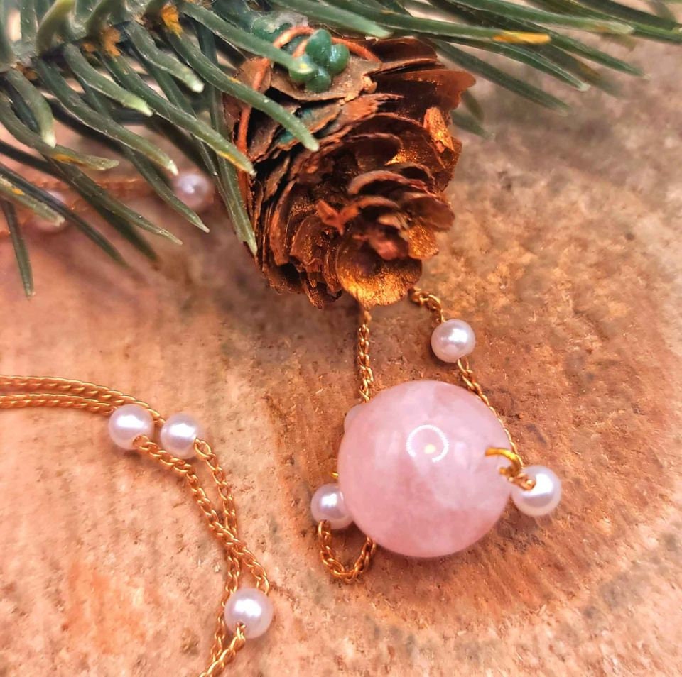 Beautiful Nature Pink Morganite White Beads Accent Rose Gold Necklace