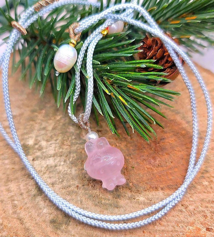 Nature Rose Quartz Carved Melody Pendant Necklace