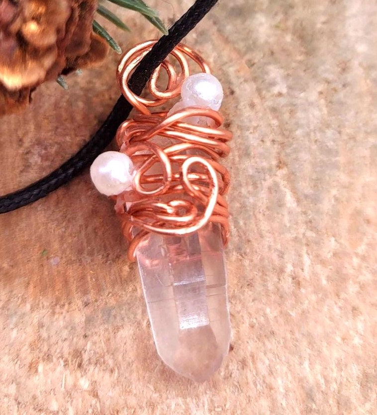 Beautiful Nature Tibet Himalayan Lemurian Crystal Point Pendant Necklace