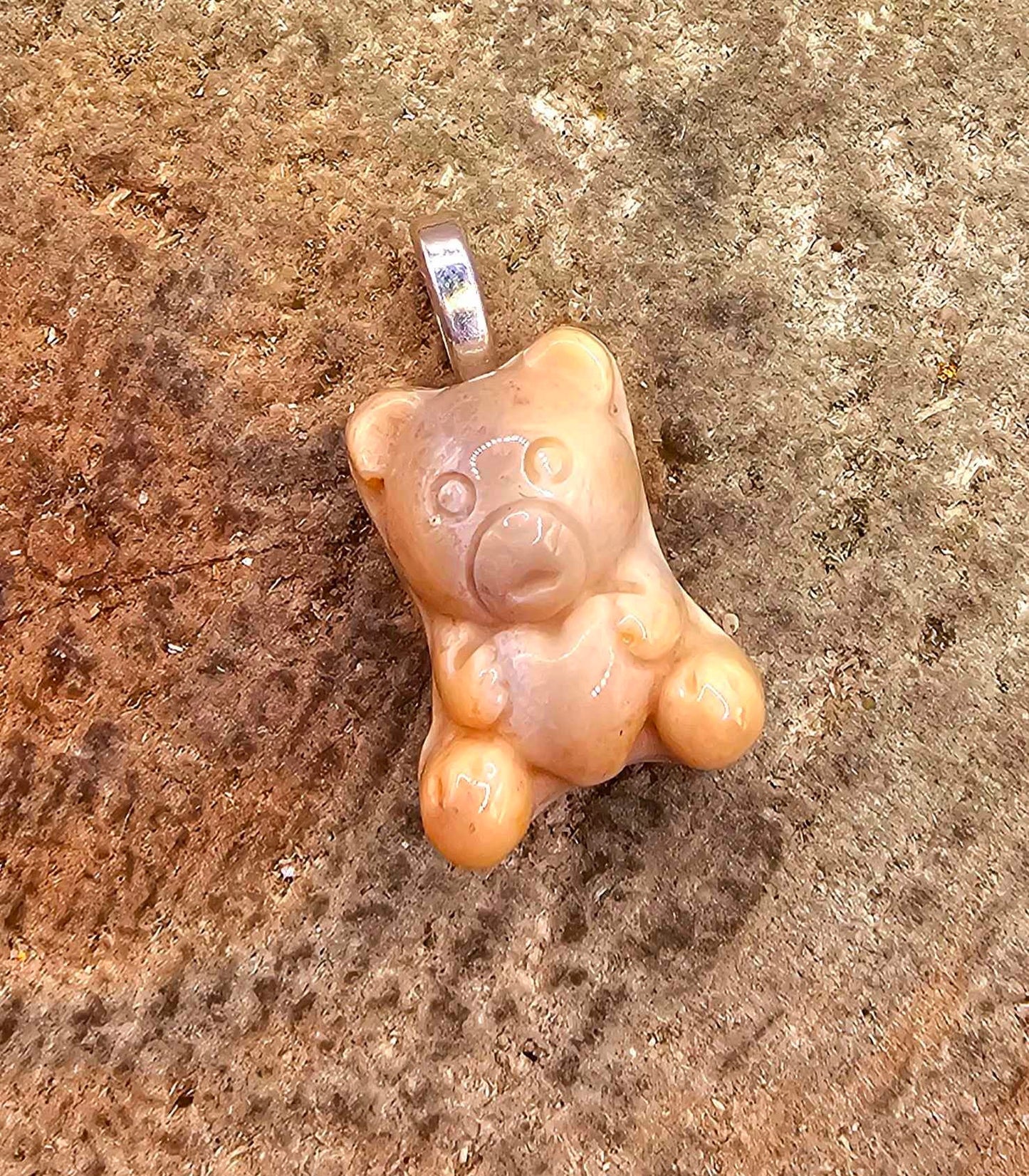 Nature Agate Hand Carved Cute Bear Pendant Necklace