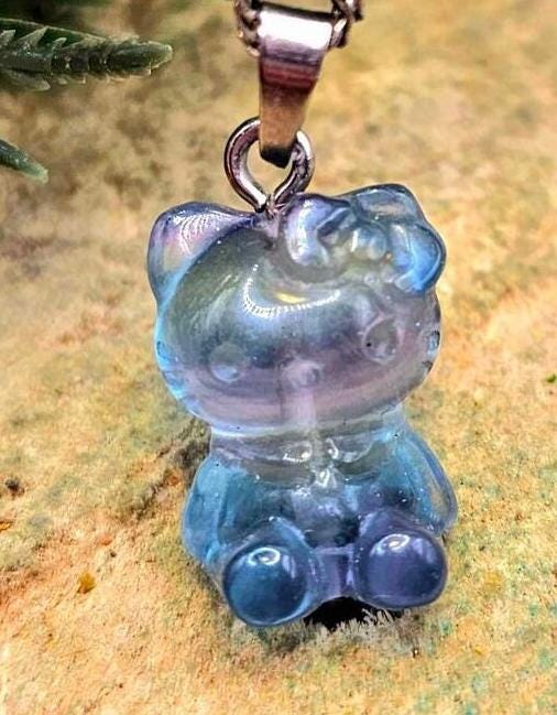 Nature Fluorite Carved Sitting Kitty Wire Heart Pendant Necklace