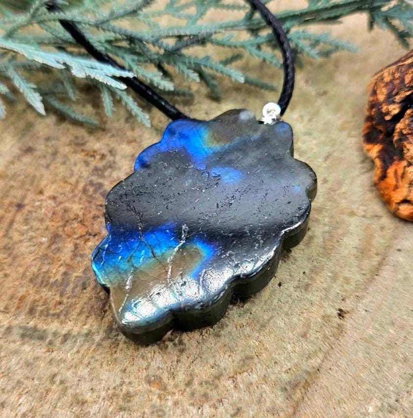 Nature Labradorite Carved Flying Nine Tails Fox Pendant Necklace