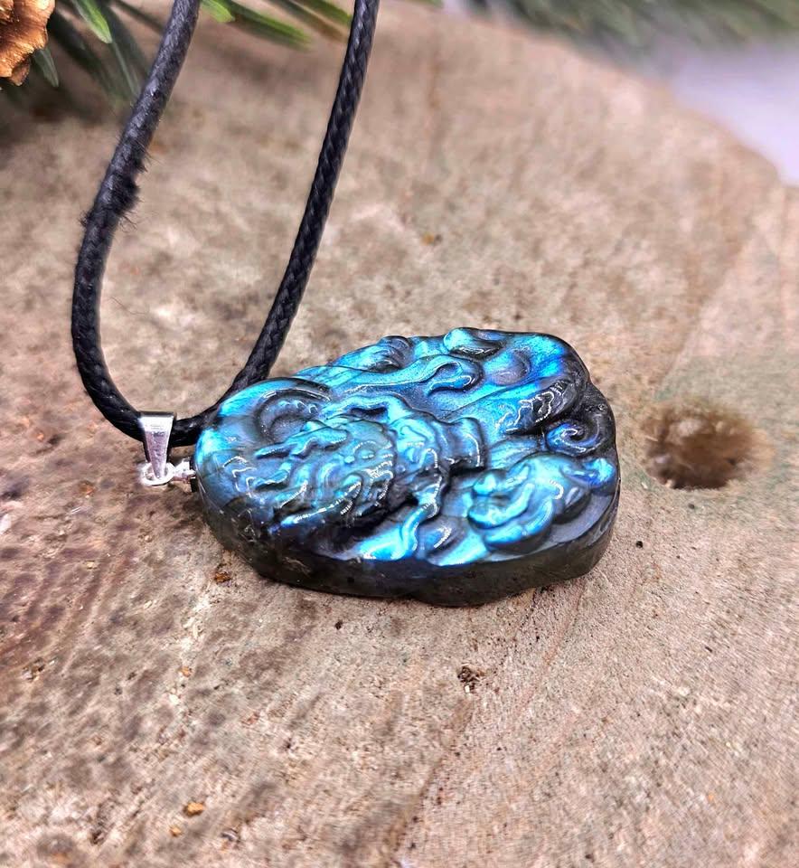 Nature Labradorite Carved Flying Dragon Pendant Necklace