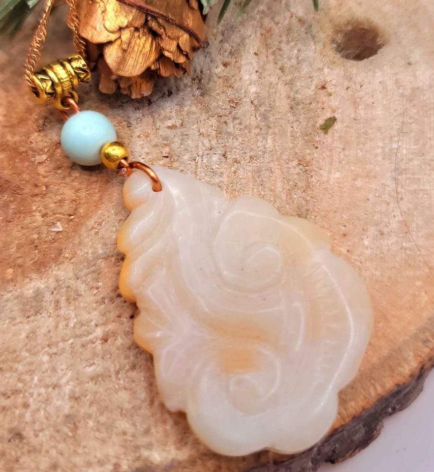 Beautiful Nature Orange Quartz Hand Carved RuiYi & Rainbow Stone Pendant Necklace