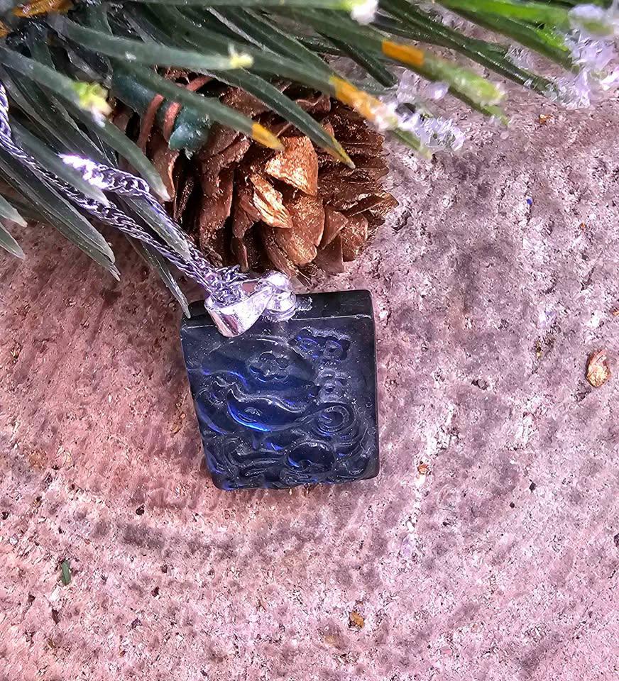 Nature Labradorite Carved Flashy Nine Tails Fox Pendant Necklace