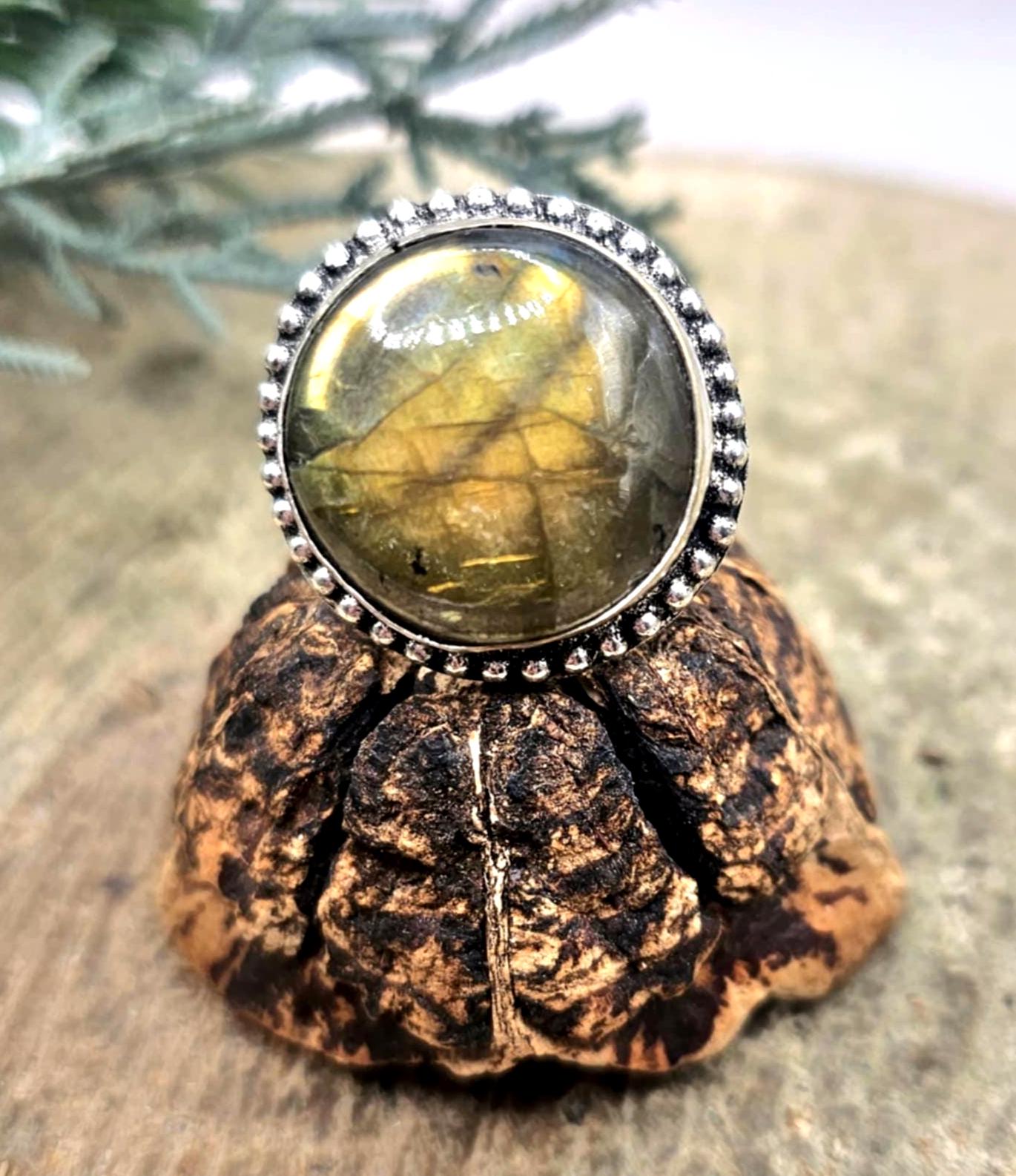 Nature Labradorite Flashy 925 Stamped Ring