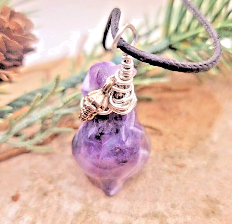 Adorable Nature Dream Amethyst Hand Carved Rabbit With Acorn Pendant Necklace