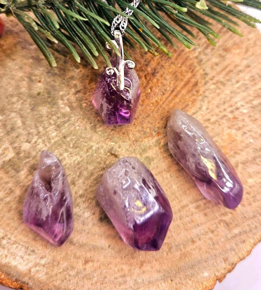 Nature Lavender Amethyst Polished Point Pendant Necklace