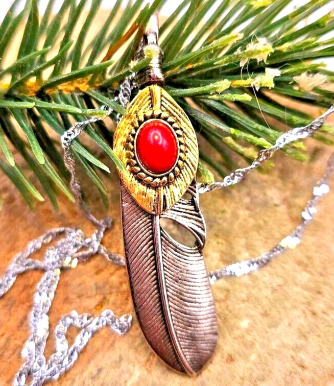Beautiful Red Agate Two Tone Artistic Double Leaf Pendant Necklace