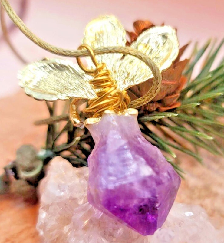 Unique Nature Amethyst Crystal Point Gold Metal Leaf & Stem Big Carrot Necklace