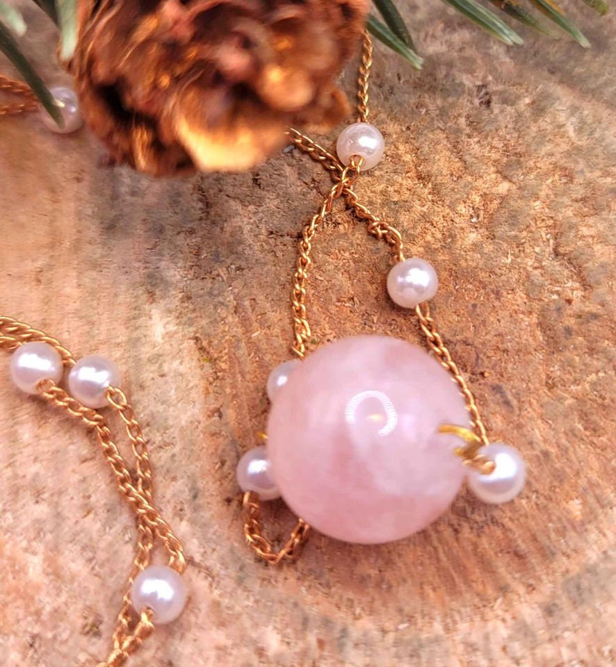 Beautiful Nature Pink Morganite White Beads Accent Rose Gold Necklace