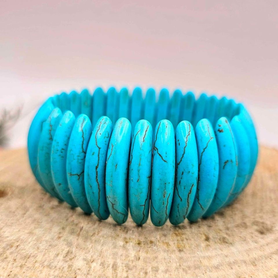 2pcs Turquoise Howlite Pendant And Chunky Cuff Bracelet Set