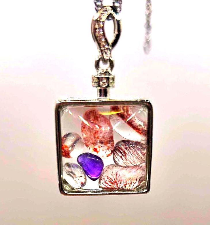 Nature Super Seven Floating Crystals Pendant Necklace