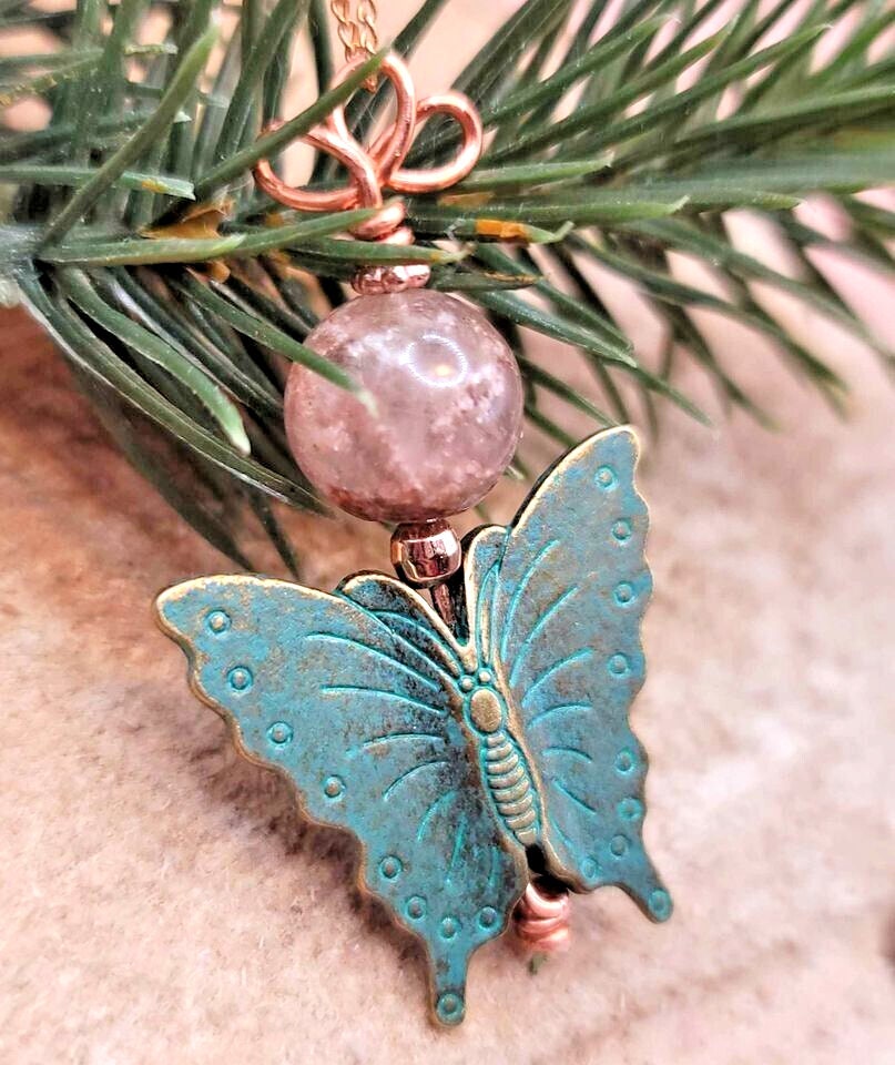 Unique Nature Plum Blossom Rutilated Bead With Bass Butterfly Pendant Necklace