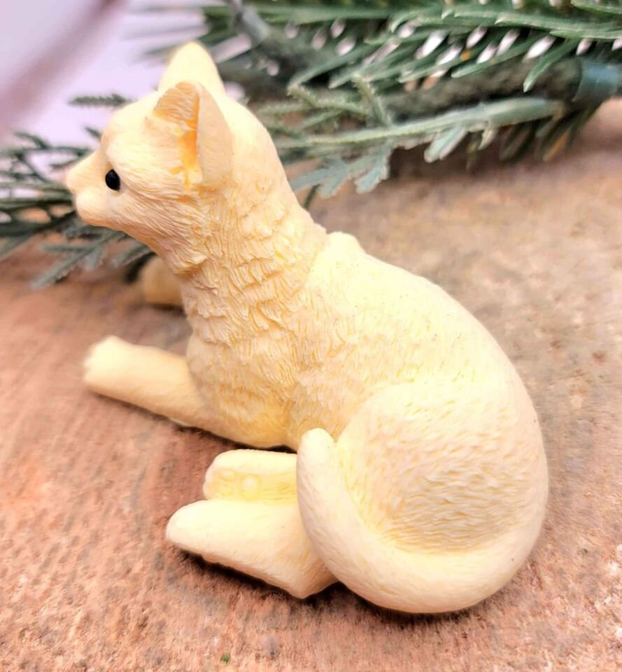 Unique Nature Corozo Nut Hand Carved Animals Decor Figure