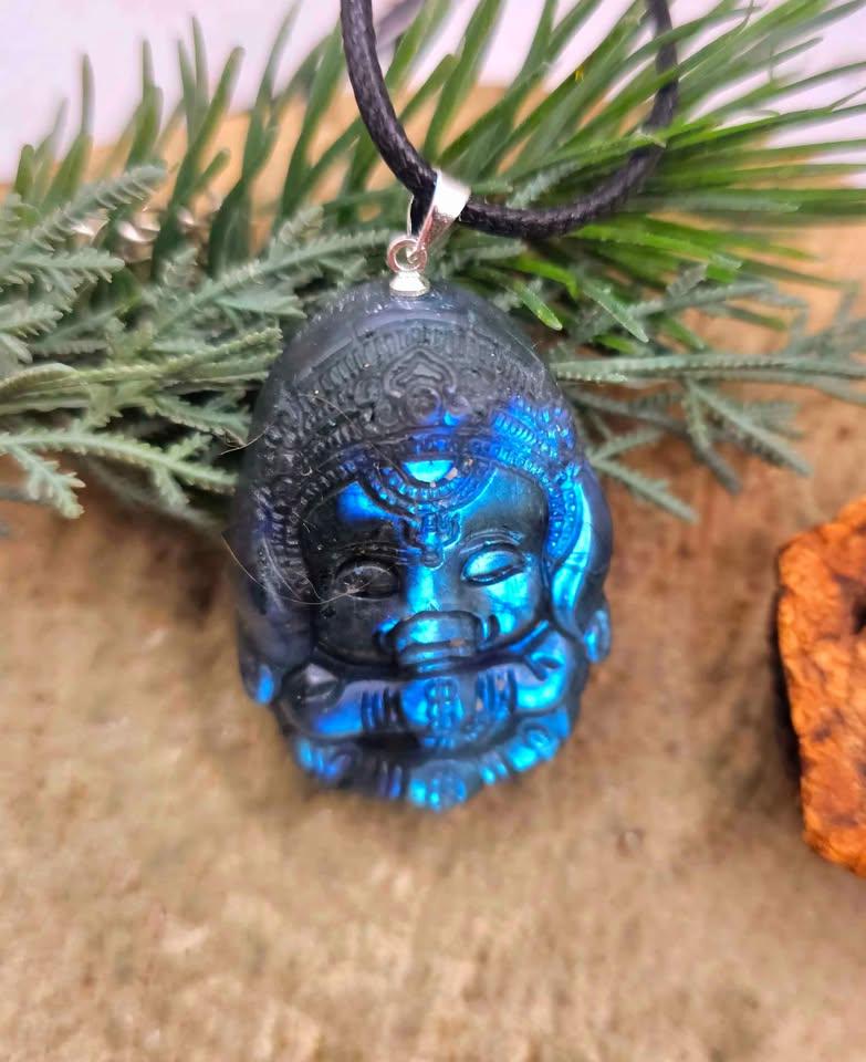 Nature Labradorite Flashy Carved Elephant God Ganesha Blessing Pendant Necklace