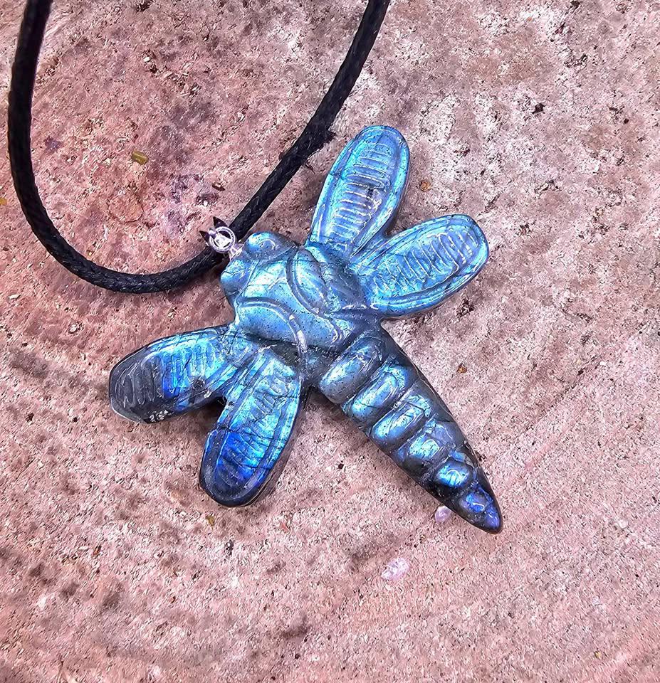Nature Labradorite Carved Flashy Dragonfly Pendant Necklace