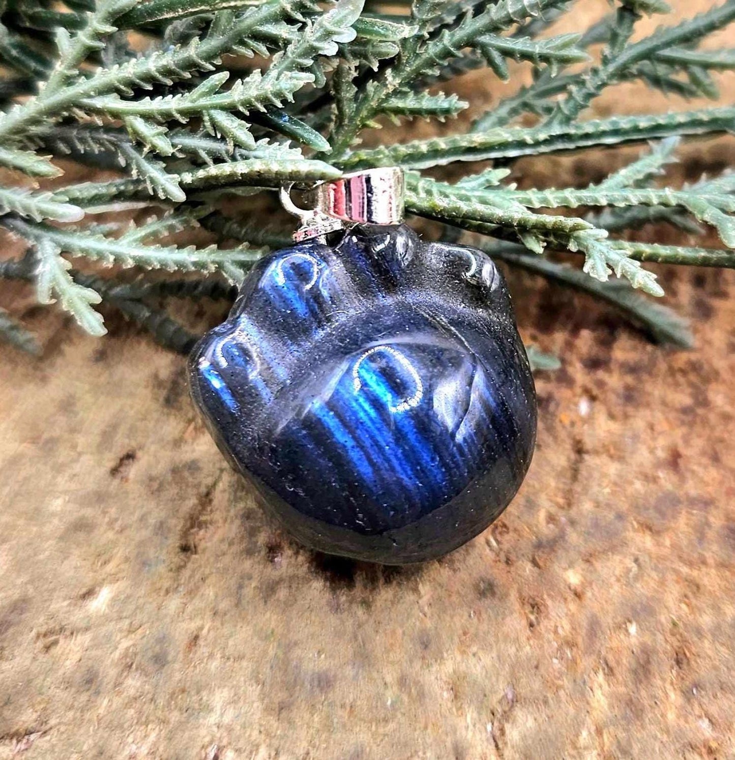 Nature Labradorite Carved Flashy Cute Animal Paw Pendant Necklace