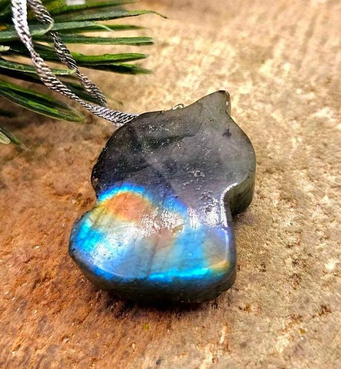 Nature Labradorite Flashy Sleeping Unicorn Pendant Necklace