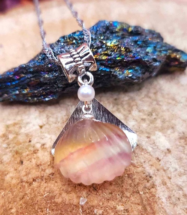 Nature Rainbow Fluorite Shell With Star Pendant Necklace