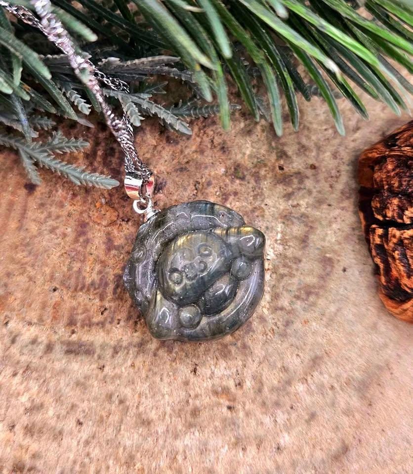 Nature Labradorite Carved Cinnamoroll In Donut Pendant Necklace