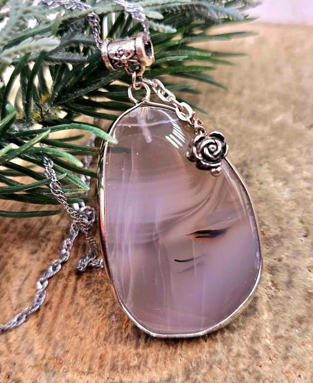 Nature Gray Agate Slice Rose Charm Big Pendant Necklace
