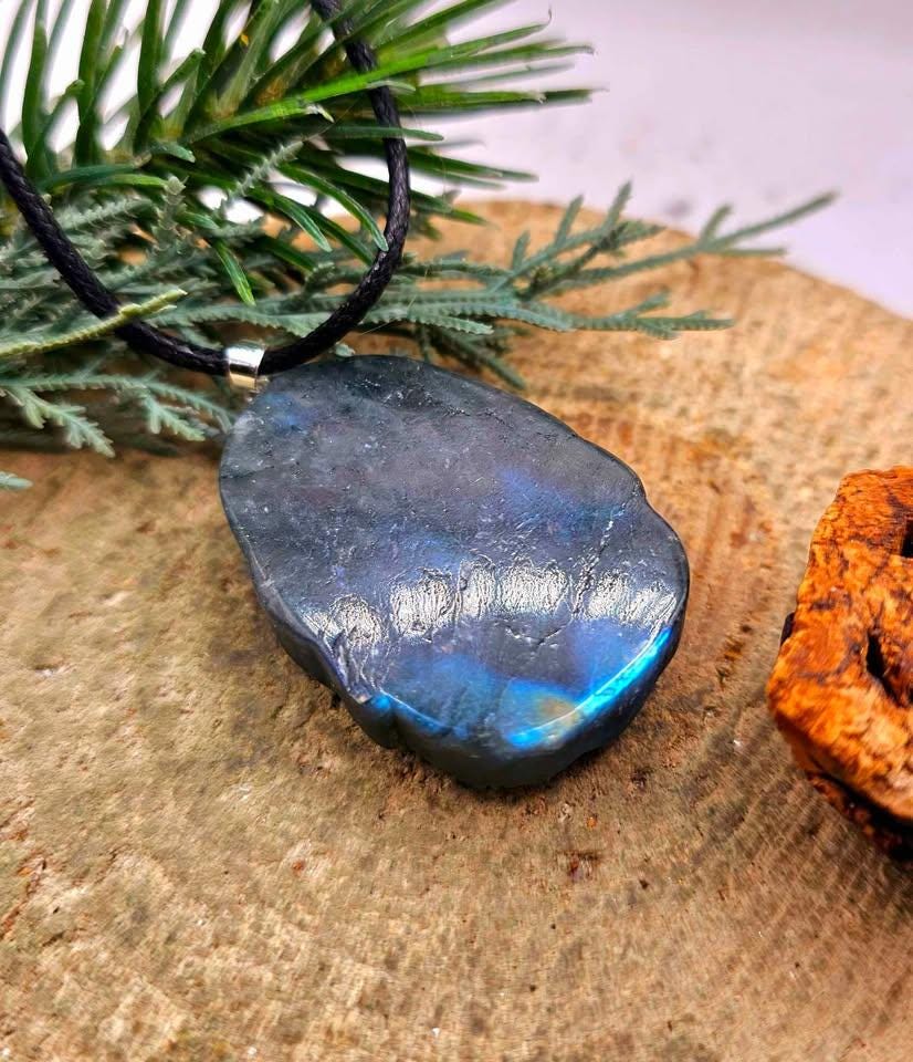 Nature Labradorite Flashy Carved Elephant God Ganesha Blessing Pendant Necklace
