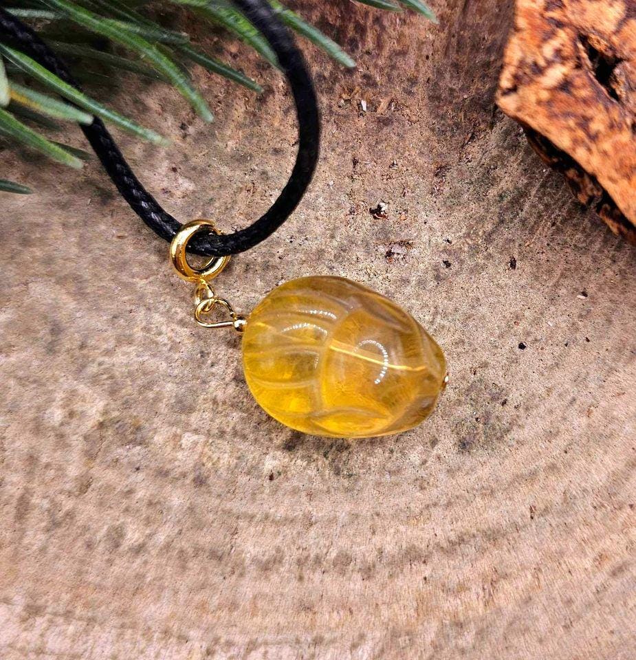 Nature Fluorite Sleeping Nine Tails Fox Pendant Necklace