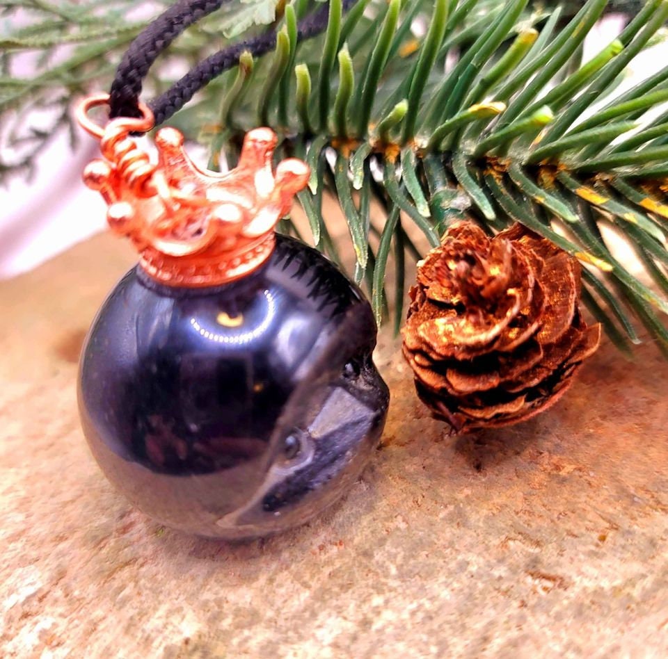 Adorable Nature Black Obsidian Hand Carved Hedge Rose Gold Crown Pendant Necklace