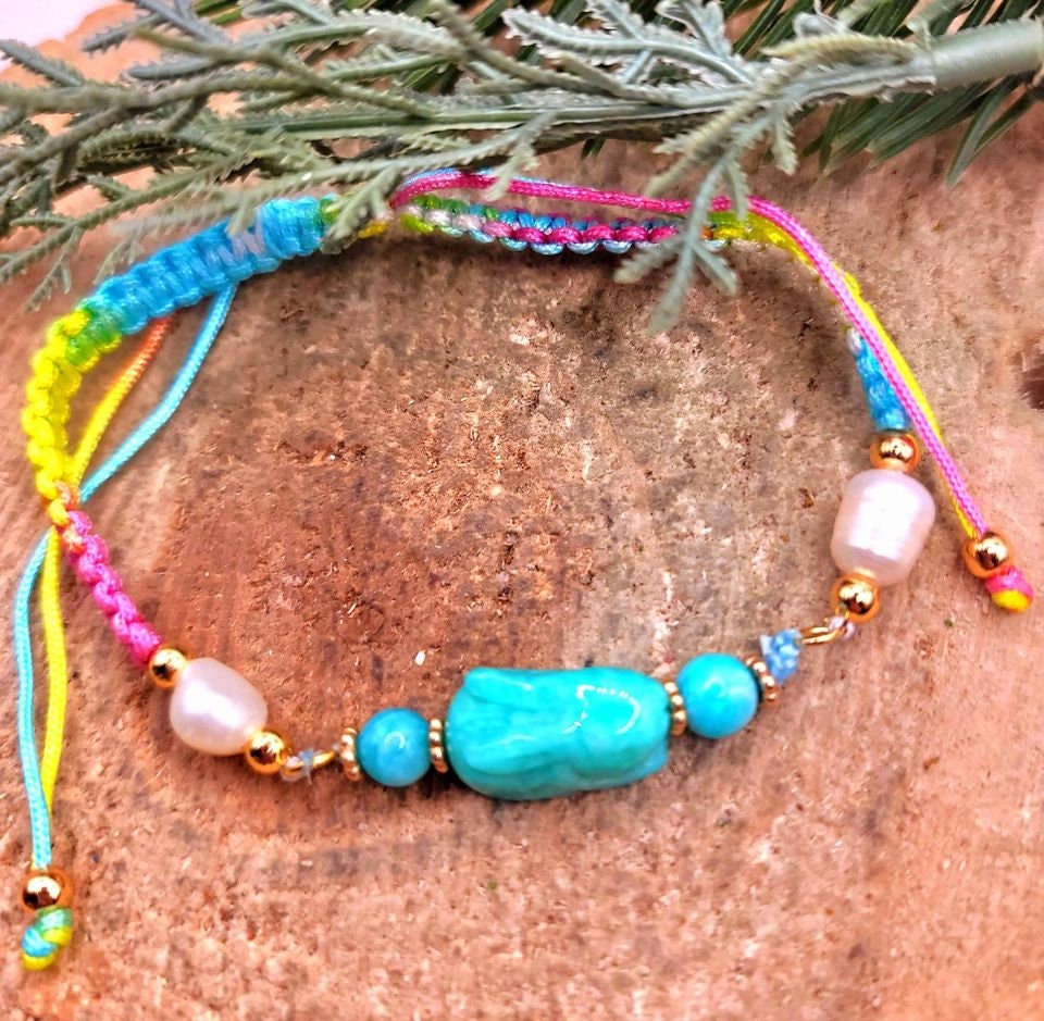 Nature Amazonite Hand Carved Rabbit Pearl Accent Hand Knitted Adjustable Bracelet