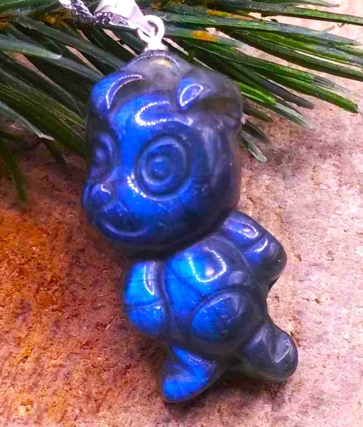 Nature Labradorite Flashy Carved Cute Dog Pendant Necklace