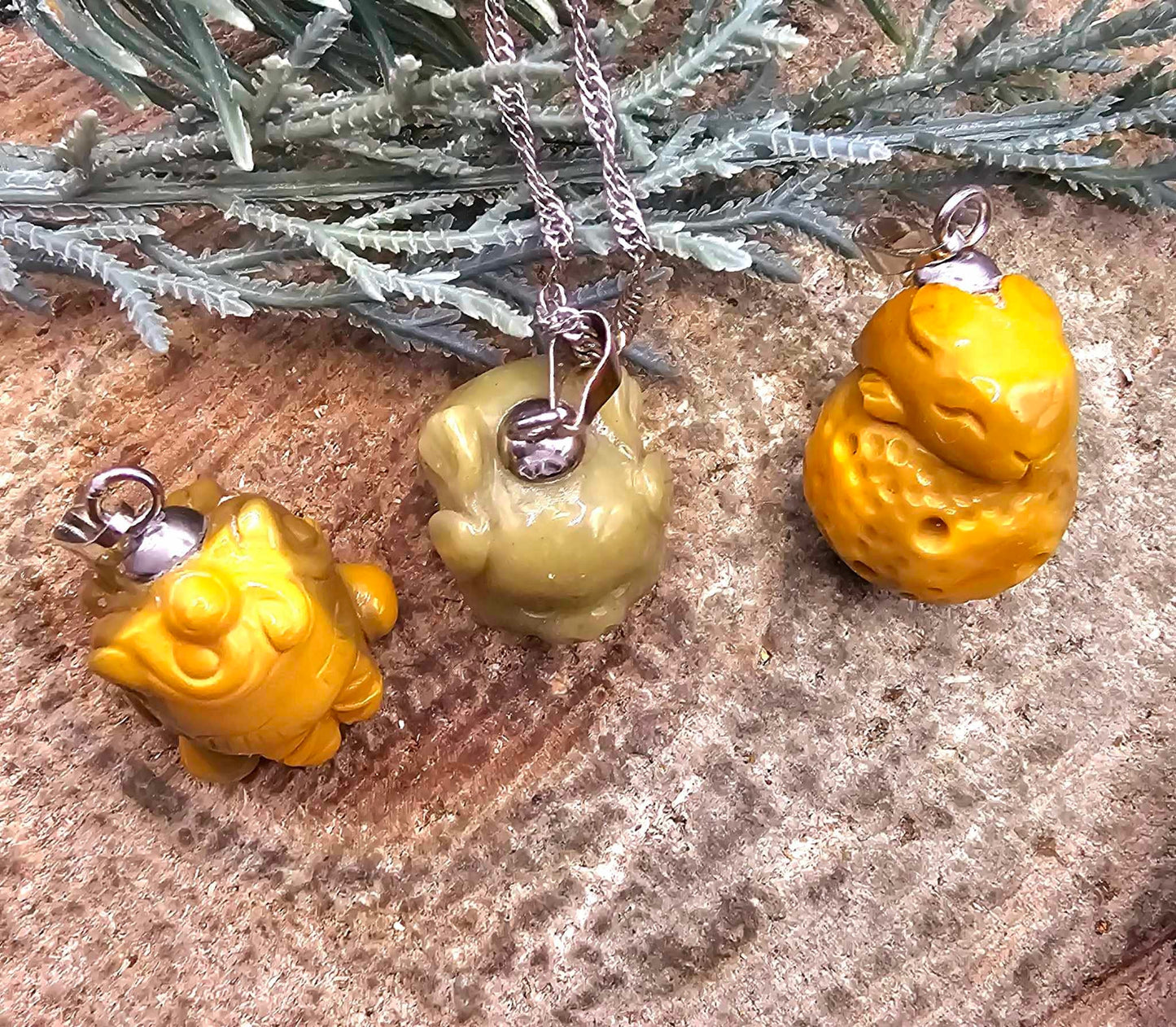 Nature Alashan Agate Cute Animals Pendant Necklace