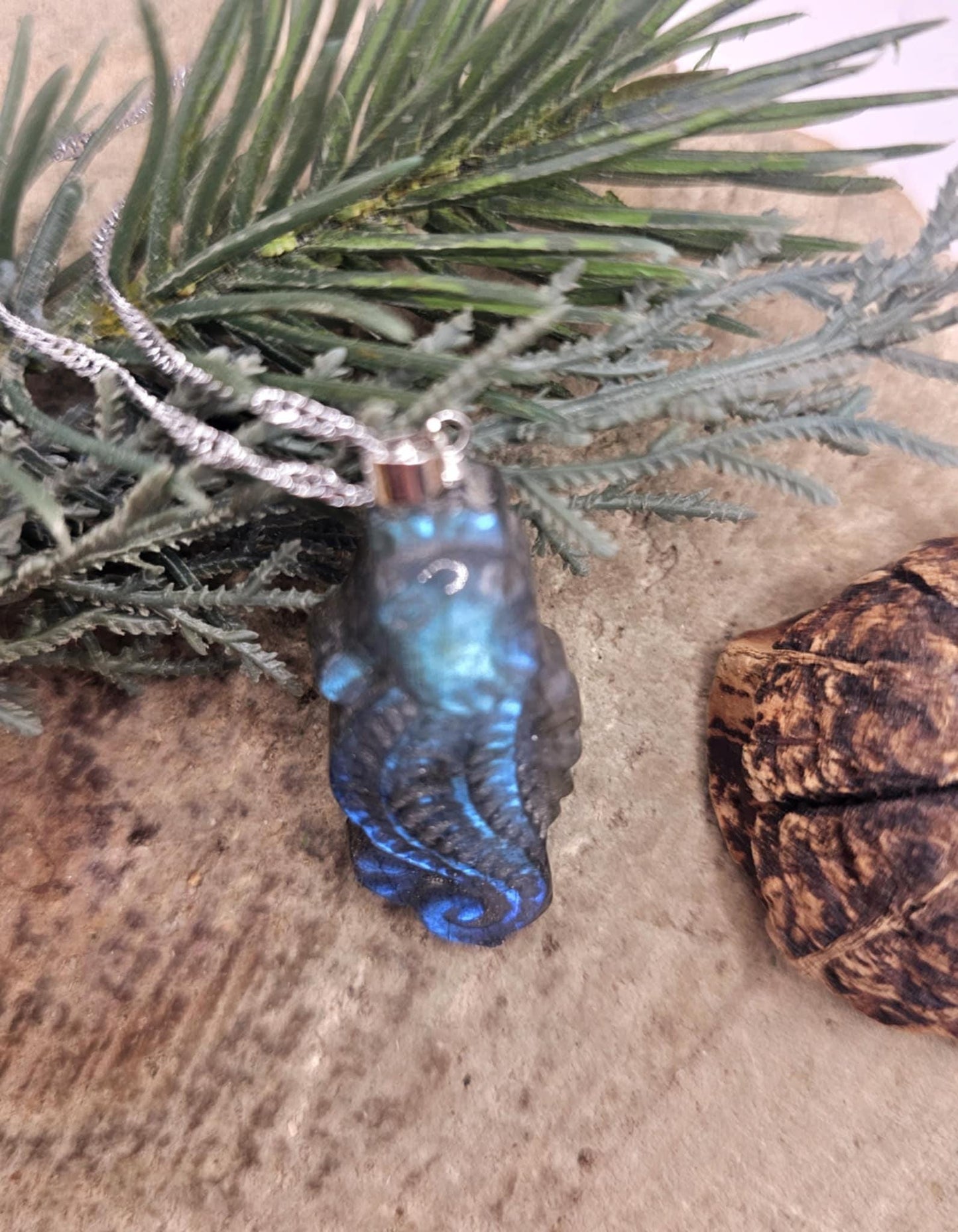 Nature Labradorite Carved Flashy Sea Horse Pendant Necklace