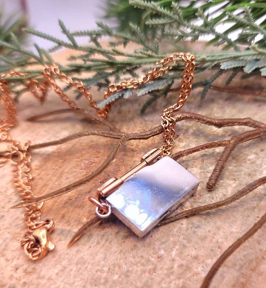 Rose Gold Silver Metal "Love You" Openable Letter Pendant Necklace