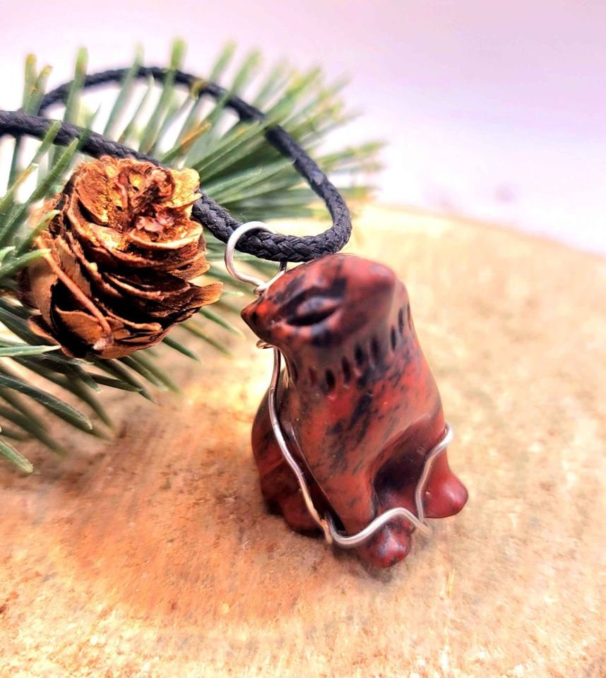 Nature Mahogany Obsidian Hand Carved Wolf Pendant Necklace