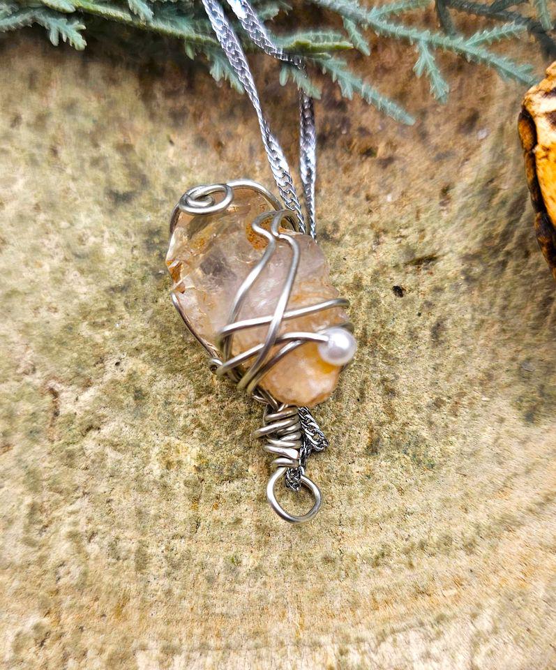 Beautiful Nature Skeletal Fenster Quartz Point Wire Wrapped Pendant Necklace