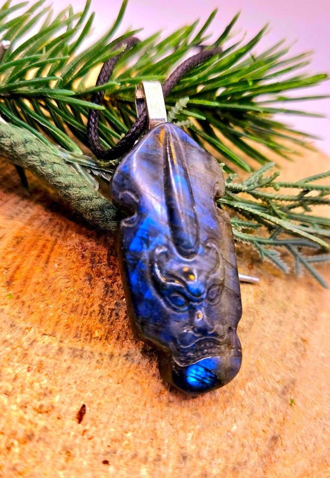 Nature Labradorite Carved Evil Shield Pendant Necklace