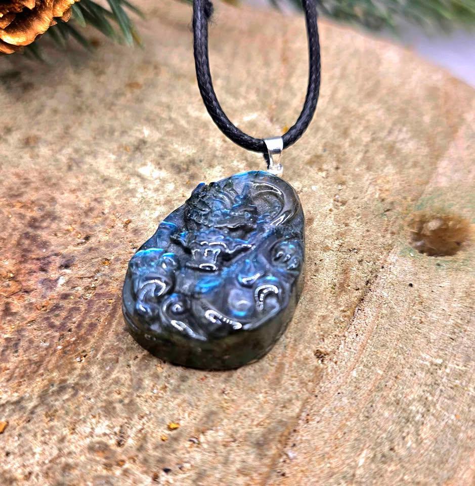 Nature Labradorite Carved Flying Dragon Pendant Necklace