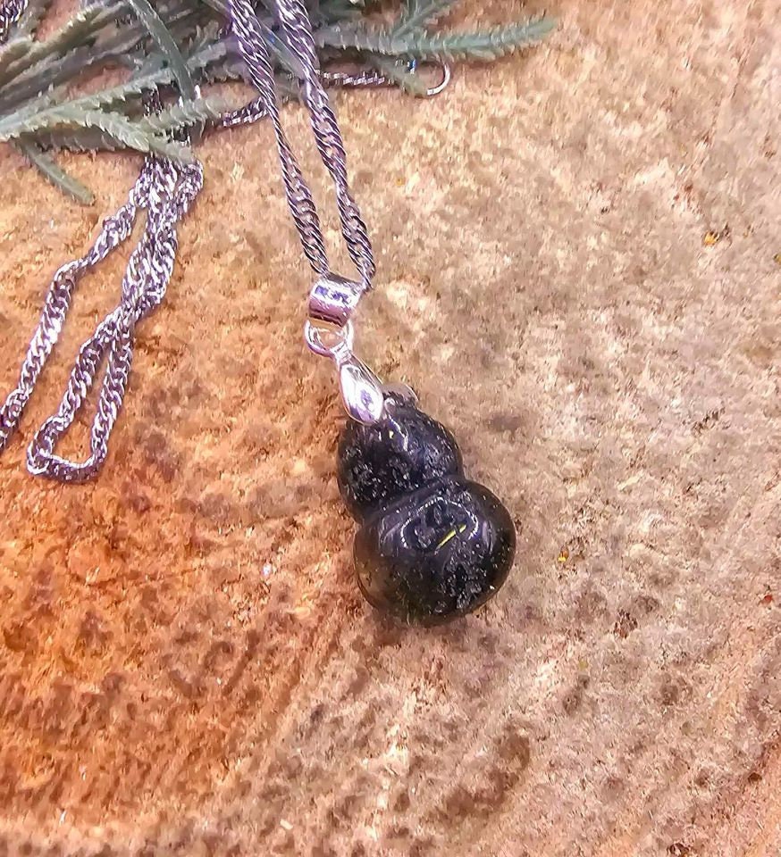 Beautiful Nature Green Phantom Quartz Carved Blessing Gourd Pendant Necklace