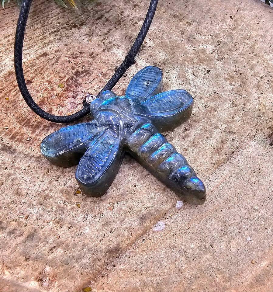 Nature Labradorite Carved Flashy Dragonfly Pendant Necklace