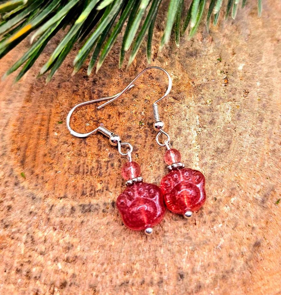 Adorable Nature Sparking Strawberry Quartz Hand Carved Paw S925 Earring