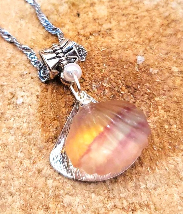 Nature Rainbow Fluorite Shell With Star Pendant Necklace