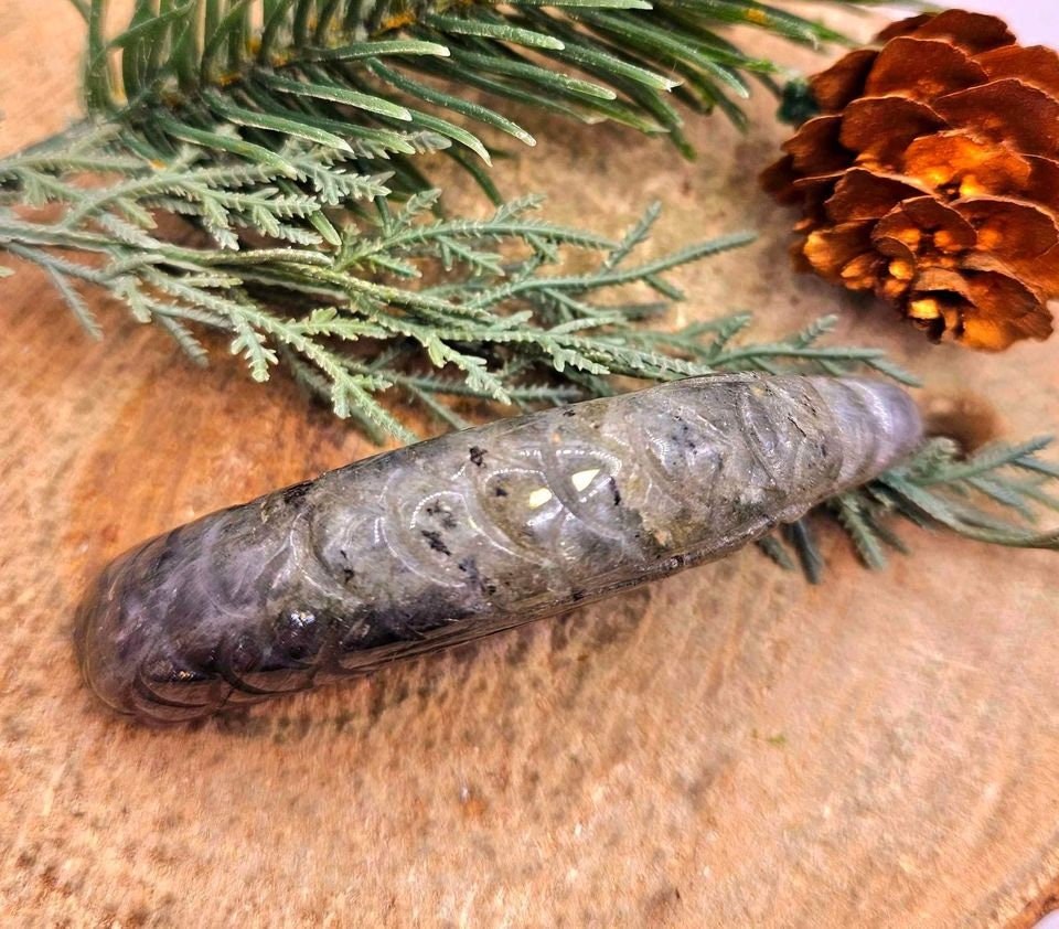 Unique Nature Labradorite Hand Carved Eagle Decor Figure