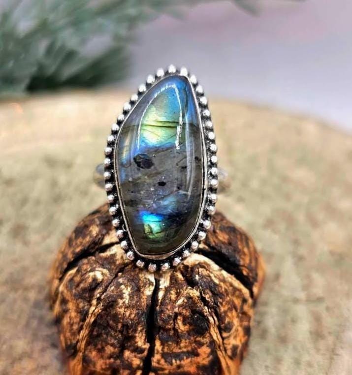 Nature Labradorite Flashy 925 Stamped Ring