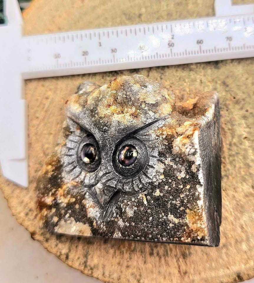 Nature Crystal Cluster Hand Carved Owl Decor Figure